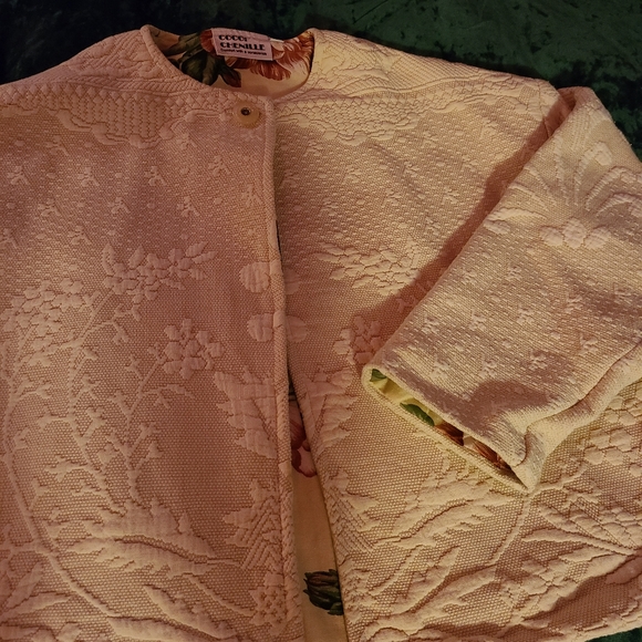 90s(?) Cropped boxy floral cream jacket - Picture 9 of 12